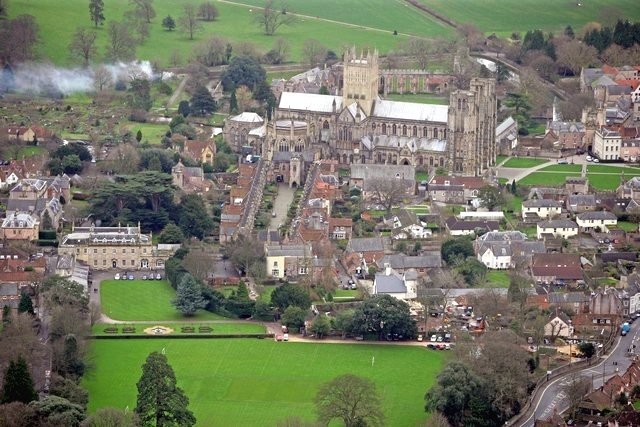 Visitar Wells desde Bath: descubre la ciudad más pequeña de Inglaterra